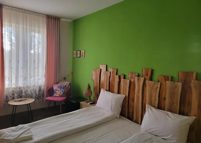 Séjour chez l'habitant за гости писателите