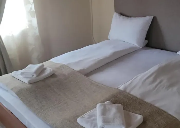 Séjour chez l'habitant за гости писателите *